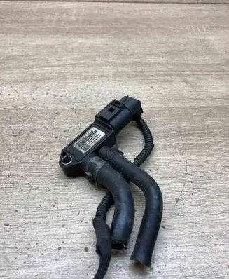 Volkswagen Tiguan Exhaust gas pressure sensor 076906051A