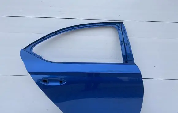 Skoda Octavia Mk4 Rear door 5E6 833