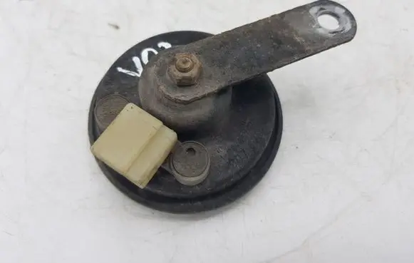 Toyota Avensis T220 Horn signal 657625