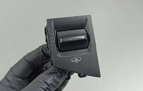Maserati Levante Other switches/knobs/shifts 670064671 06718050
