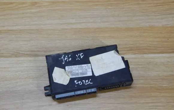 Jaguar XF X250 Seat control module 8W8314C249AA 532502600 8W8314C030AB