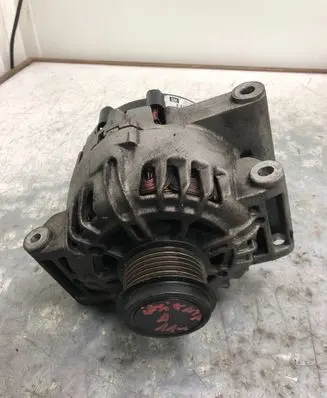 Opel Insignia A Generator/alternator 13500331
