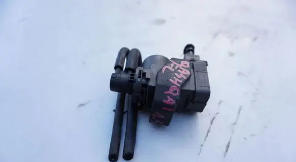 Nissan Qashqai Turbo solenoid valve 149567097R