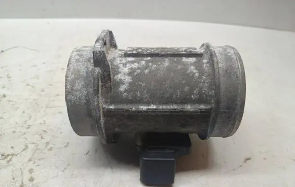 Audi A6 S6 C5 4B Mass air flow meter 059906461D AFH70250