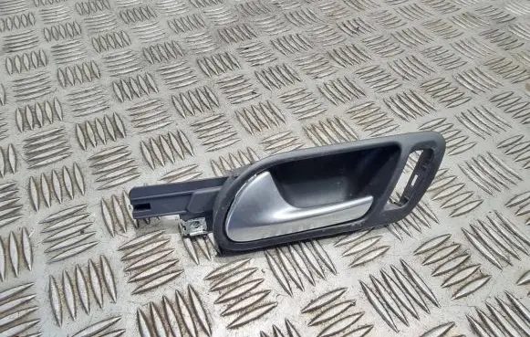 Volkswagen Golf V Front door interior handle 1k1837113