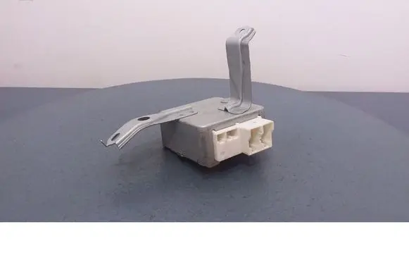 Toyota Avensis Verso Other control units/modules 89650-05050
