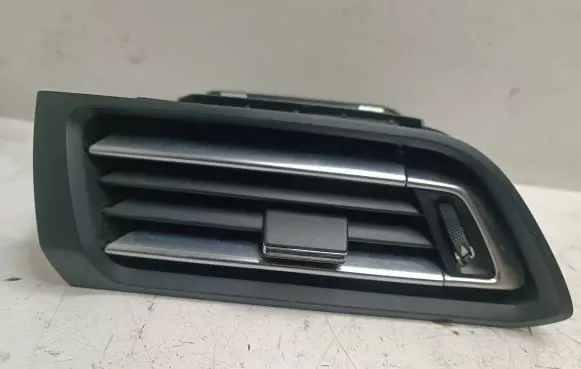 Peugeot 308 Dash center air vent grill 1303818XZD 10003396