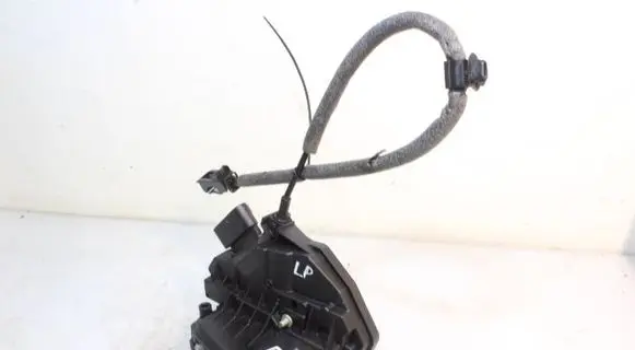 Ford Focus Front door lock