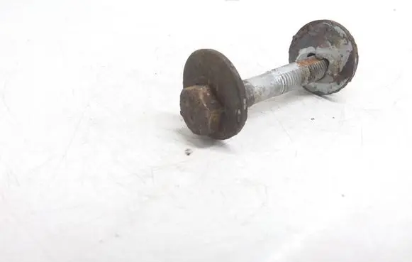 Volkswagen PASSAT B6 Rear suspension camber bolt 