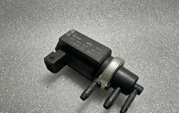 Audi A6 S6 C5 4B Turbo solenoid valve 059906627