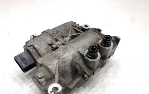 Mercedes-Benz GLK (X204) Oil pump 2212700197