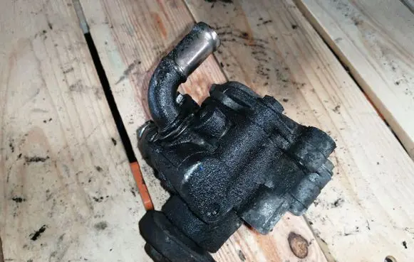 Power steering pump