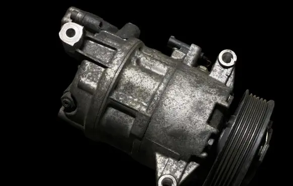 BMW 1 E81 E87 Air conditioning (A/C) compressor (pump) 6915380 A4101541A021 04020596