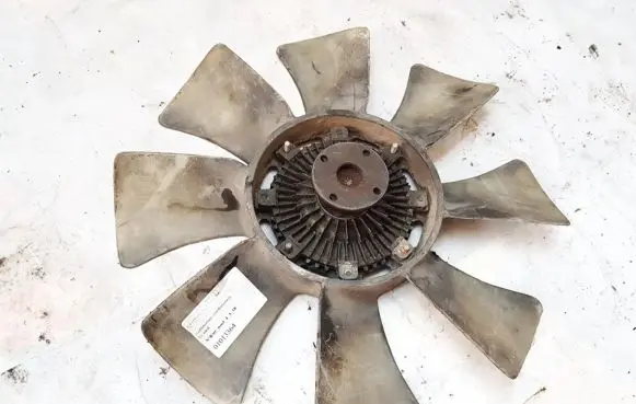 Mitsubishi Pajero Radiator cooling fan shroud