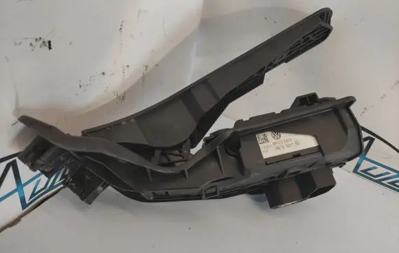 Skoda Superb B6 (3T) Accelerator throttle pedal 1K2721503T 6PV01053600