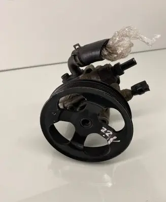 Toyota Avensis T250 Power steering pump