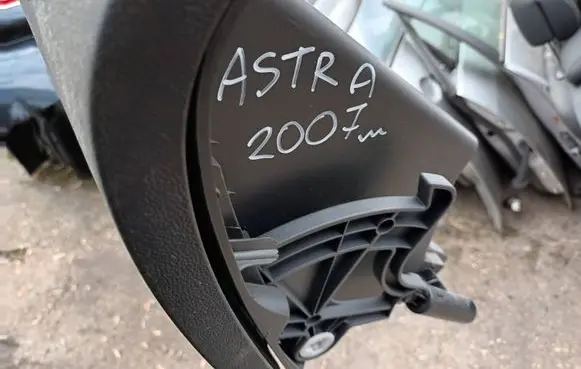 Opel Astra H Glove box set 