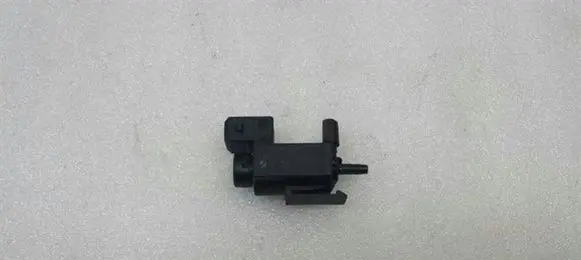 BMW 5 E60 E61 Turbo solenoid valve 72234100