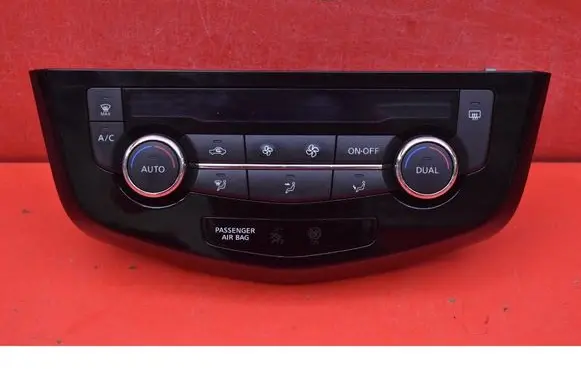 Nissan X-Trail T32 Climate control unit 275004EA0A