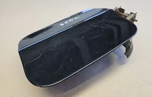 Chrysler 300C Fuel tank cap 