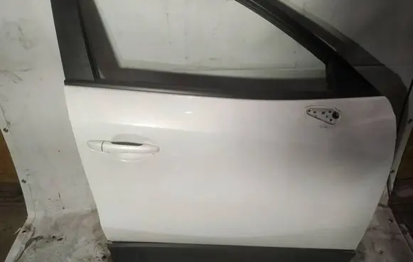Mazda CX-5 Front door baltos