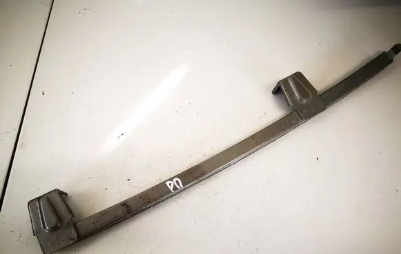 Toyota Yaris Verso Front door glass trim molding 