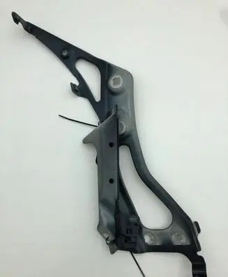 BMW 2 F45 Fender mounting bracket