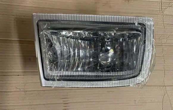 Toyota Land Cruiser (HDJ90) Front fog light 195458008B 8122060060