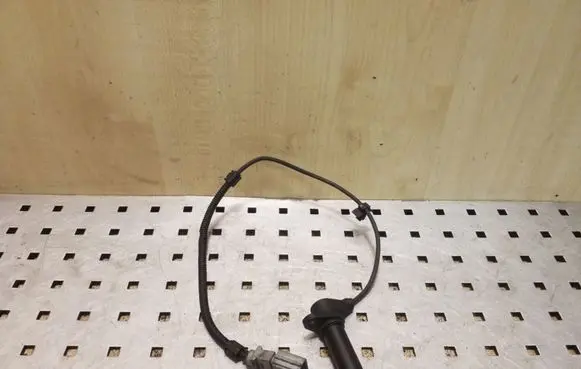 Skoda Fabia Mk1 (6Y) Crankshaft position sensor 9805940