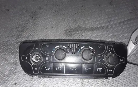 Mercedes-Benz C W203 Climate control unit A2098300085 9140010497