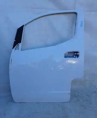 Nissan NV200 Front door