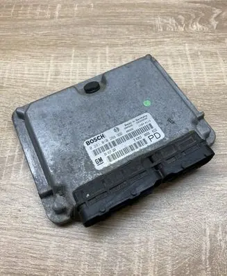 Opel Zafira A Engine control unit/module ECU 24417169 0281010268