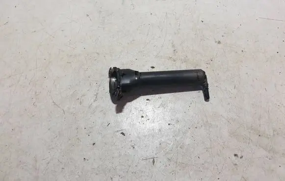 Honda CR-V Headlight washer spray nozzle 