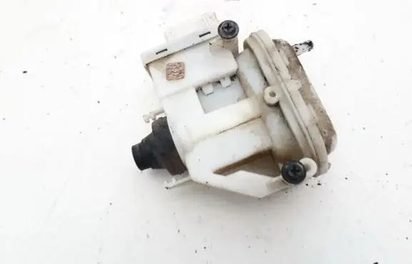 Volkswagen PASSAT B4 Central locking vacuum pump 3a0862153