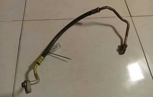 Toyota Corolla Verso AR10 Air conditioning (A/C) pipe/hose 