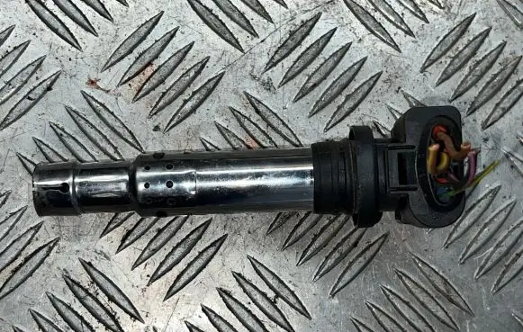 Volkswagen Cross Polo High voltage ignition coil 782920