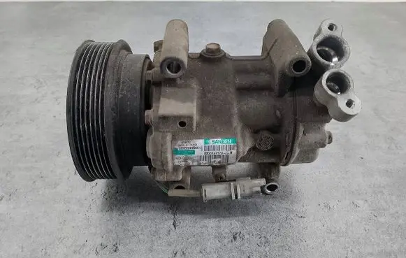 Renault Modus Air conditioning (A/C) compressor (pump) 8200357173BSD6V12