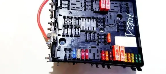 Volkswagen Golf V Fuse box set 1k0937124h