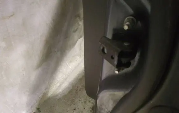 Ford C-MAX I Front door check strap stopper 