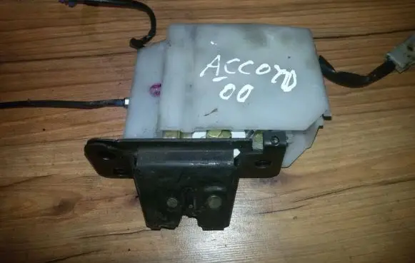 Honda Accord Tailgate/trunk/boot lock/catch/latch