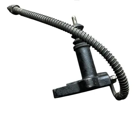 Mitsubishi L200 Clutch slave cylinder 