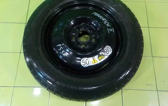 Ford Maverick R17 spare wheel