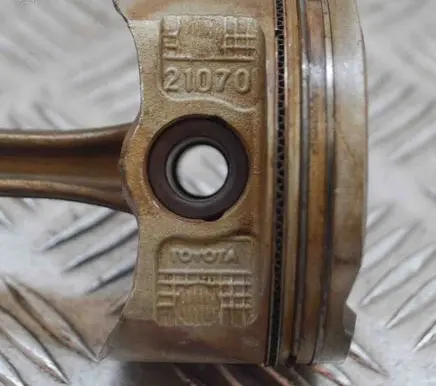 Toyota Yaris Piston 