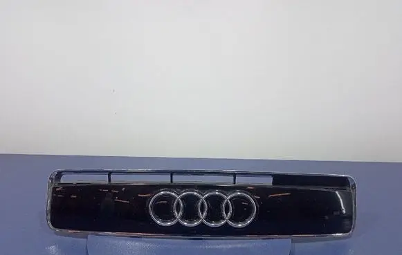 Audi A2 Front grill 8Z0853692A