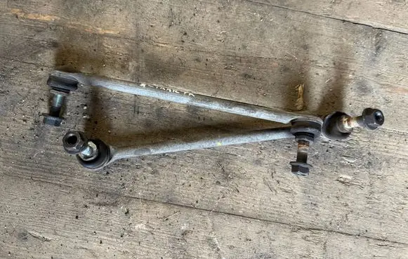 Nissan X-Trail T33 Front anti-roll bar/stabilizer link FAW