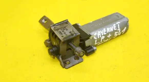 Porsche Cayenne (9PA) Seat adjustment motor 906004102