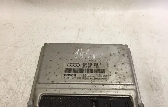 Audi A4 S4 B6 8E 8H Engine control unit/module 8E0909557A