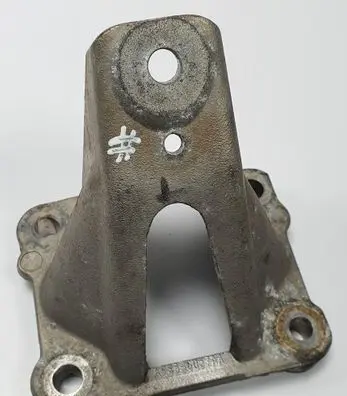Jaguar S-Type Engine mounting bracket XR83-6037-AA