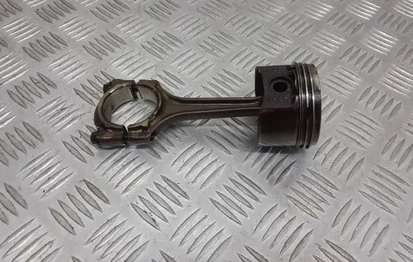 Fiat Panda II Piston 7063