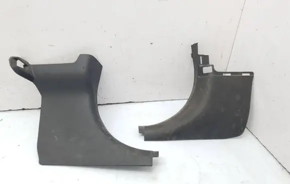 Daihatsu Sirion Foot area side trim 62112B1010 62111B1010